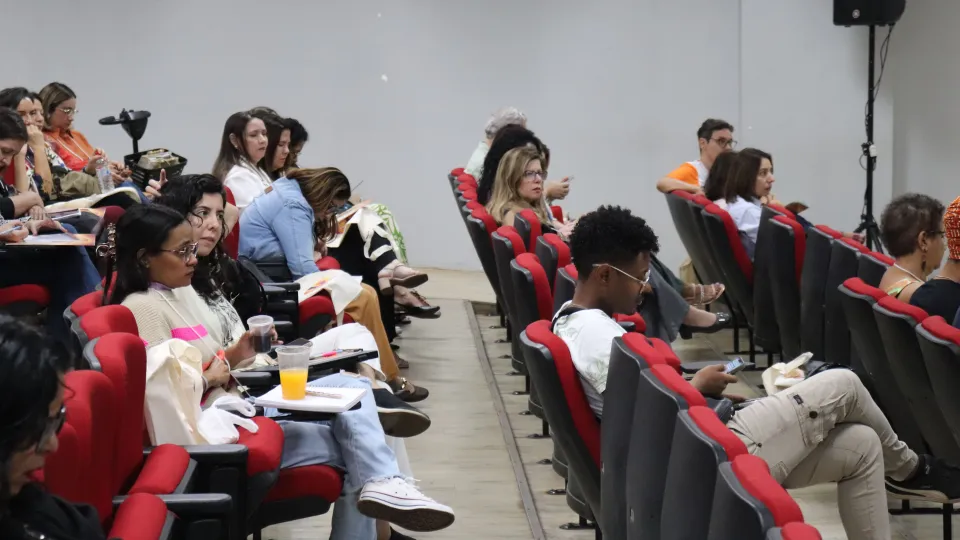 Abertura do IV Simpósio sobre Feminicídios: Memórias, Pactos e Ações contra o Feminicídio (Foto: Laís Espósito) 