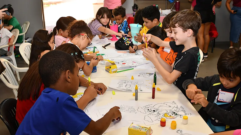 Dia das crianças agita o Campus Pontal. (Foto: Milton Santos)