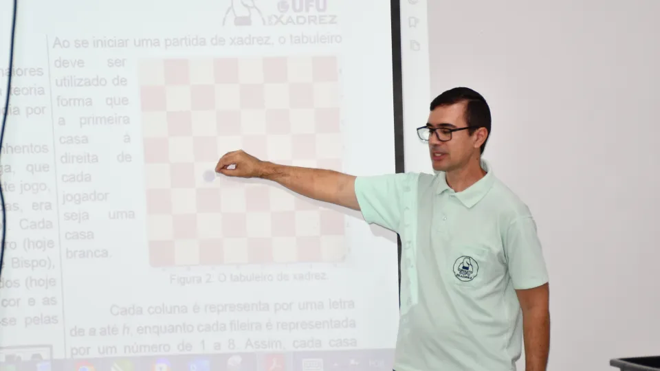 Oficina de Xadrez e Lógica na Semana da Servidora e do Servidor (Foto: Milton Santos)