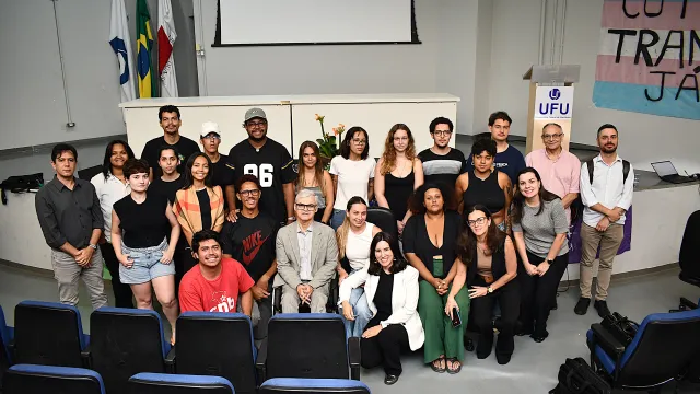 Encontro do Reitor Carlos Henrique de Carvalho com os estudantes do Campus Pontal e lideranças estudantis 