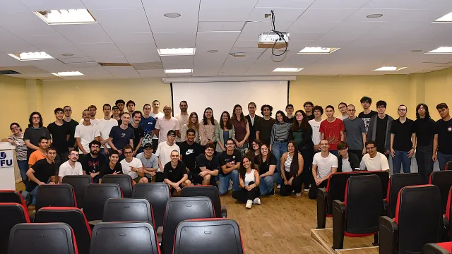 Agita UFU realiza recepção dos estudantes do Campus Glória 