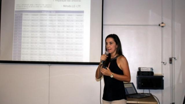 Renata Aparecida Gonçalves da Silva defendeu sua tese no Campus Pontal (Foto: Regina Massako Takeuchi)