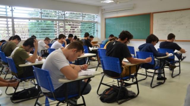 Afin prepara estudantes para os processos seletivos de ingresso ao Ensino Superior. (Foto: Milton Santos)