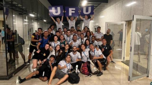 Equipe de cheerleading foi um dos destaques da UFU nos JUBs. (Foto: Divulgação/Diesu)