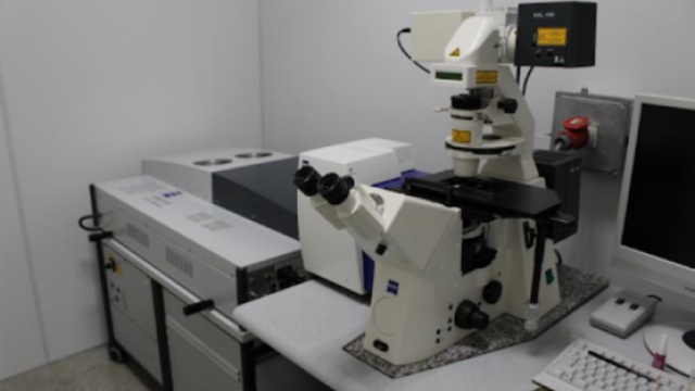 Microscópio de varredura a laser confocal é um dos equipamentos da Relam. (Foto: Arquivo Propp)