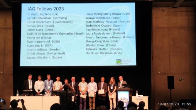Lista dos homenageados na Assembleia Geral da União Internacional de Geodésia e Geofísica, em Berlim, Alemanha. (Foto: Divulgação AIG)