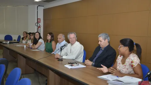 Posse dos novos servidores  Foto: Milton Santos