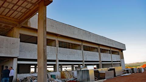 Obras do Campus da UFU em Patos de Minas em 10/11/2023