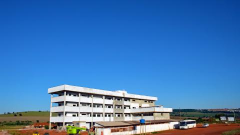 Obras do Campus da UFU em Patos de Minas em 10/11/2023