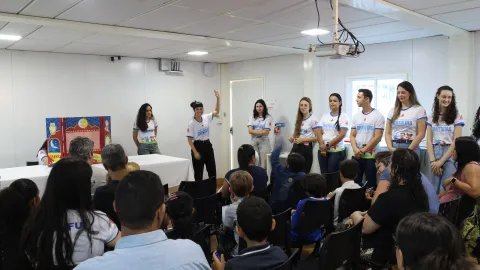 Visita das crianças