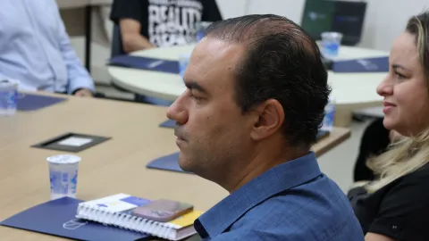 Reunião de boas-vindas