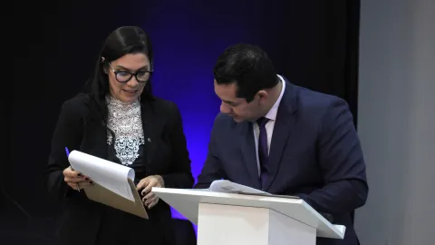 Colaram Grau 20 alunos de três cursos de graduação (foto: Marco Cavalcanti)