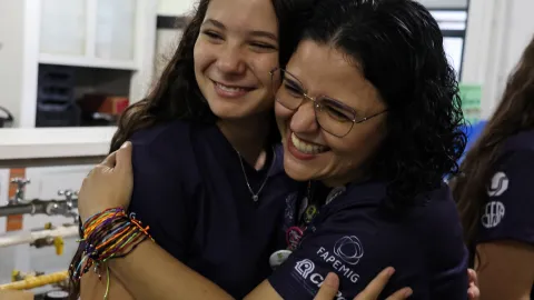 Foto: Marco Cavalcanti A professora Maísa é coordenadora de diversos projetos voltados a iniciação científica