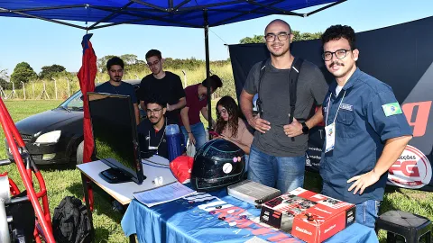 Fotos das apresentações da Aeroweek