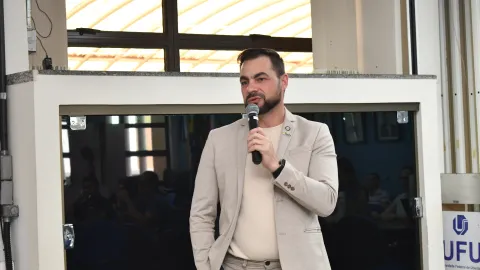 Reunião com os diretores das unidades acadêmicas (Milton Santos)