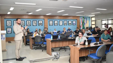 Reunião com os diretores das unidades acadêmicas (Milton Santos)