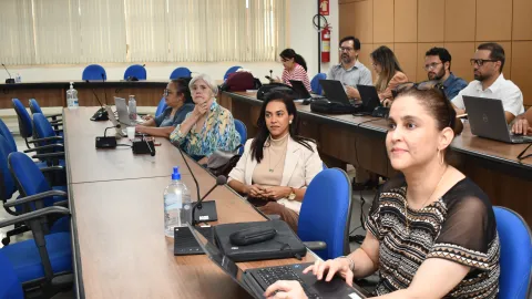 Reunião com os diretores das unidades acadêmicas (Milton Santos)
