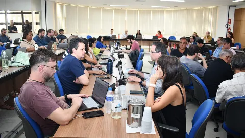 Reunião do Conselho de Graduação (Milton Santos)