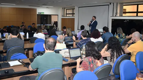 Reunião do Conselho de Graduação (Milton Santos)