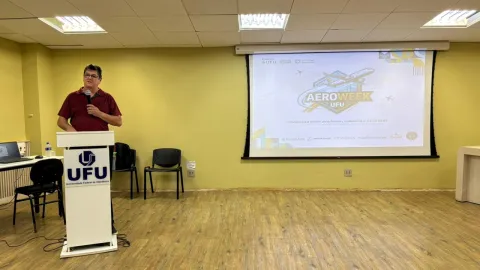 Fotos das apresentações da Aeroweek