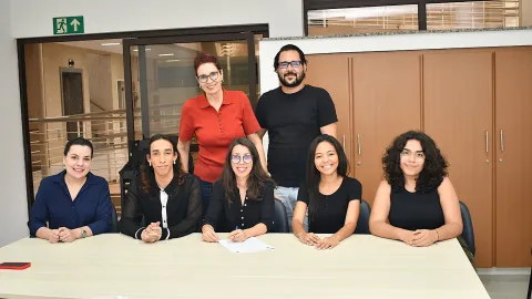 Foto final da mesa de negociação