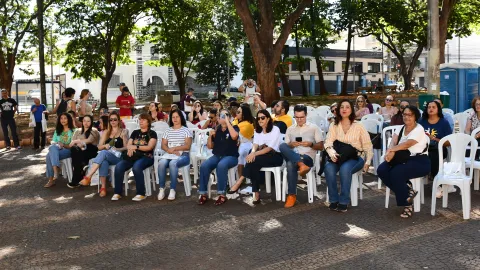 Aula pública promovida é pela UFU em Uberlândia (Foto: Milton Santos)