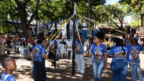 Aula pública promovida é pela UFU em Uberlândia (Foto: Milton Santos)