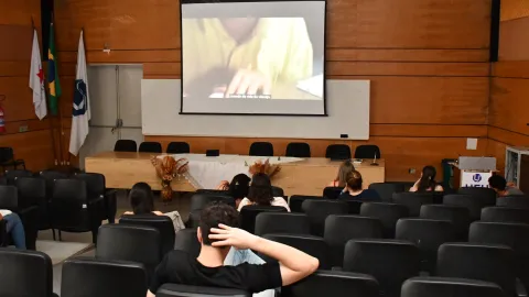 Abertura do IV Simpósio sobre Feminicídios: Memórias, Pactos e Ações contra o Feminicídio (Foto: Milton Santos) 