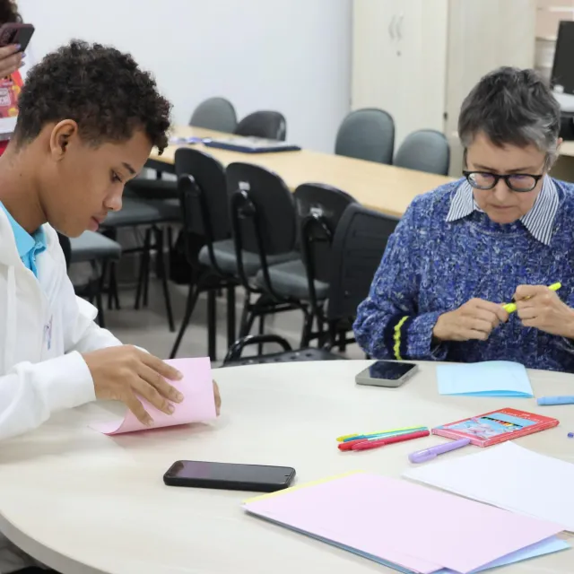 Participantes da oficina sobre comunicação visual para divulgação científica